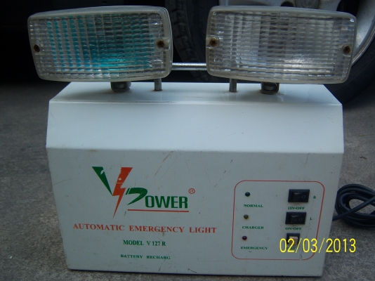 ขาย ไฟฉุกเฉินใช่งานได้ปกติ สวยๆตามภาพ