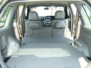 เจ้าของขายเอง MAZDA TRIBUTE 2.3 MZR ปี 06 ตัวท้อป สวยสุดๆ เช็คศูนย์ตลอดๆ จัดไฟแนนซได้เต็ม