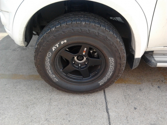 ขาย ล้อพร้อมยาง 265/75/16