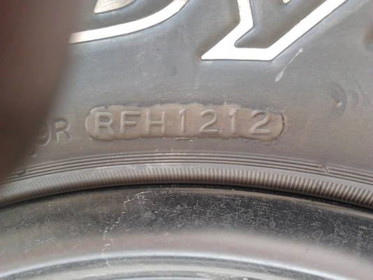 ขาย ล้อพร้อมยาง 265/75/16