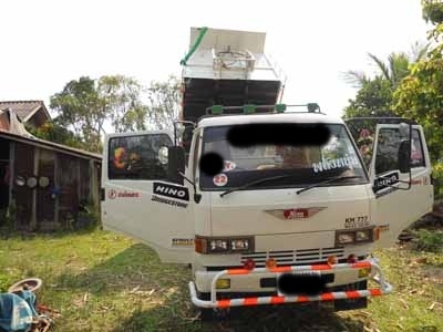 ขาย 6 ล้อ ดั๊ม KM777