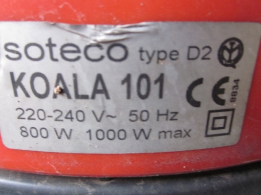 เครื่องดูดฝุ่น  SOTECO มีหลายตัว แรงดี 1000 w= ตัวละ 2,500 บาท