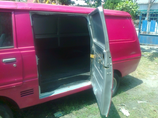 ขายรถตู้ เล็กๆครับ