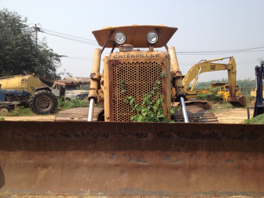 ขาย !! D5b เครื่องฝาบาง ถังน้ำมันเหลี่ยม หัวฉีด รุ่นใหม่ รถสภาพสวยพร้อมใช้งานช่วงล่างใช้ได้ สนใจติดต่อ 088-2528904 ภาคเหนือ