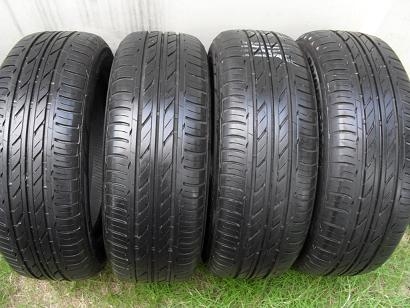 ขายยาง BRIDGESTONE ECOPIA 215/60/16 ปี 0812 1ชุด ราคา 5,000 ดูของแถวปากเกร็ด สนใจติดต่อ 090-676-4651 เบียร์