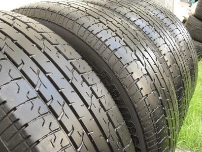 ขายยาง BRIDGESTONE B390 205/65/16 ปี1112 1ชุด ราคา4,200 ดูของแถวปากเกร็ด สนใจติดต่อ 090-676-4651 เบียร์