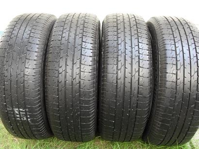 ขายยาง BRIDGESTONE B390 205/65/16 ปี2312 1ชุด ราคา4,400 ดูของแถวปากเกร็ด สนใจติดต่อ 090-676-4651 เบียร์