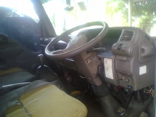 ขายรถ6ล้อ ISUZU  เครื่อง 4BE1 110แรง  หัวกาตูน ถูกๆๆ  เล่มทะเบียรเต็ม เอกสารพร้อมโอนลดสุดๆครับ