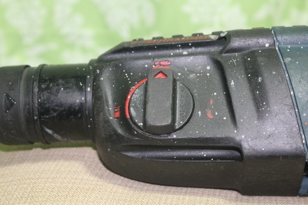 สว่านเจาะกระแทกระบบโรตารี่ bosch รุ่น2-26E รุ่นใหญ่พร้อมใช้เลยครับ สว่านเจาะกระแทกระบบโรตารี่ bosch รุ่น2-26E รุ่นใหญ่พร้อมใช้เลยครับ