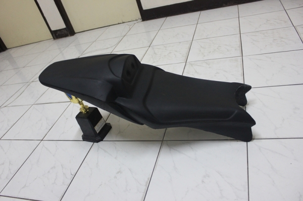 ขายท้าย cbr 1000 ราคา 1600- สนใจ 0883745640 คับ