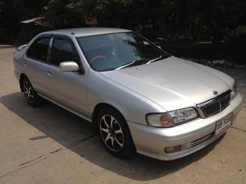 ขาย นิสสันซันนี่ ราคา175000บาท เครื่อง1.6ปี42สี บอนเเงน