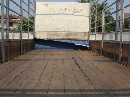 ขาย 6 ล้อ อีซูซุ NPR 130 แรง ยาว 5 ม.ปี 2006 สภาพสวยจัด เครื่องแน่น สนใจติดต่อ 081-9425443 รถสวย บ้านสิงห์