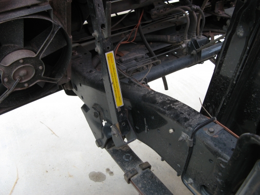 ขาย 6 ล้อ อีซูซุ NPR 130 แรง ยาว 5 ม.ปี 2006 สภาพสวยจัด เครื่องแน่น สนใจติดต่อ 081-9425443 รถสวย บ้านสิงห์