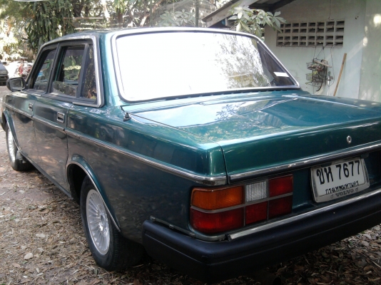 ขาย วอลโว่ 244 เครื่องเจ ลงเล่มแล้ว ติดแก๊สแล้ว เกียร์ออร์โต้ พ.พาวเวอร์