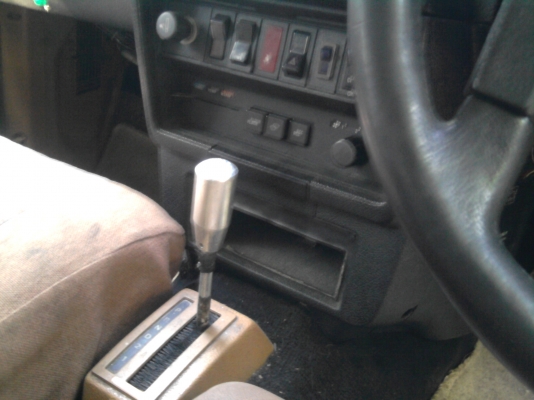 ขาย วอลโว่ 244 เครื่องเจ ลงเล่มแล้ว ติดแก๊สแล้ว เกียร์ออร์โต้ พ.พาวเวอร์