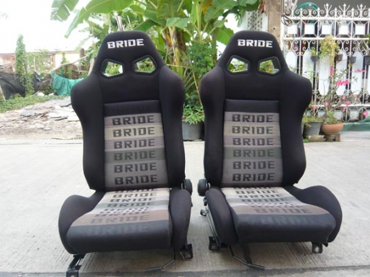 ขายเบาะซิ่ง//BRIDE สภาพสวยๆพร้อมรางพร้อมไส่ถอดออกจากรถเก๋ง