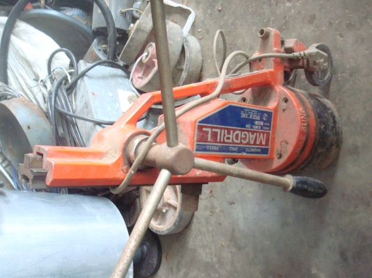 แท่นแม่เหล็ก สว่าน