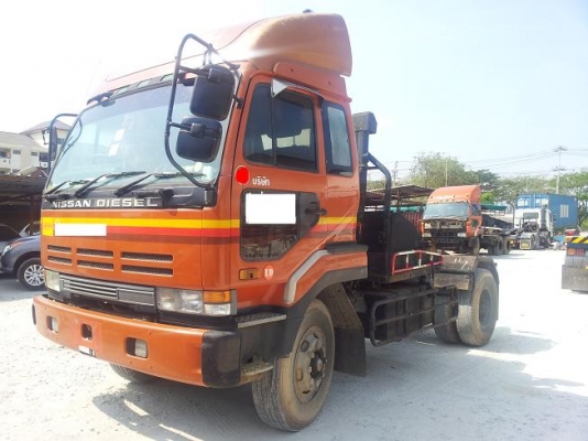 ขายNISSAN UD 6 ล้อหัวลาก 750,000 บาท