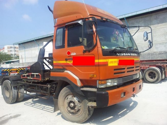 ขายNISSAN UD 6 ล้อหัวลาก 750,000 บาท