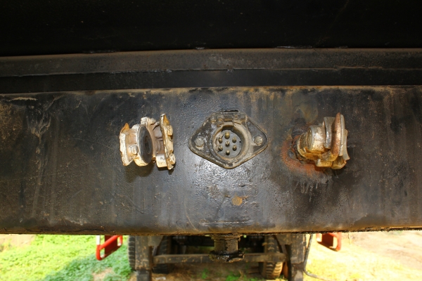 ขายหางเซมิดั้ม  2  เพลา   หางใหม่ ผลิตโดยบริษัท  ส.สุชัย  จำกัด  จังหวัดนครปฐม