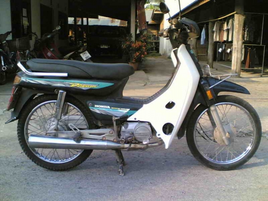 ขายดรีม C100 หรือดรีมตูดมลเล่มทะเบียนพร้อมชุดโอนเครื่องดีรถปี 38 ขาย 8900 บาท