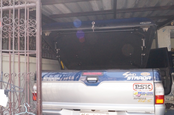 STRADA GRANDIS 2.8 TURBO 4WD ปี 2003 STRADA GRANDIS 2.8 TURBO 4WD ปี 2003