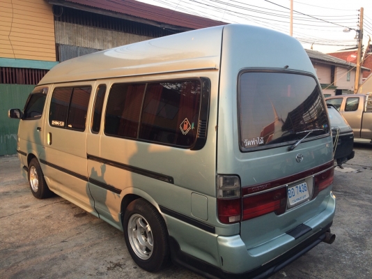 ขายรถตู้หลังคาสูง ปี 04 VIP