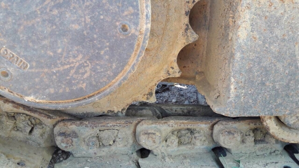 ขายเหมารวม 3 รายการ 1.KOMATSU PC50UU 2.รถบรรทุก 6 ล้อดัมพ์ ISUZU NPR 115 3.หางสาลี่ 4 ล้อ ราคา 450000