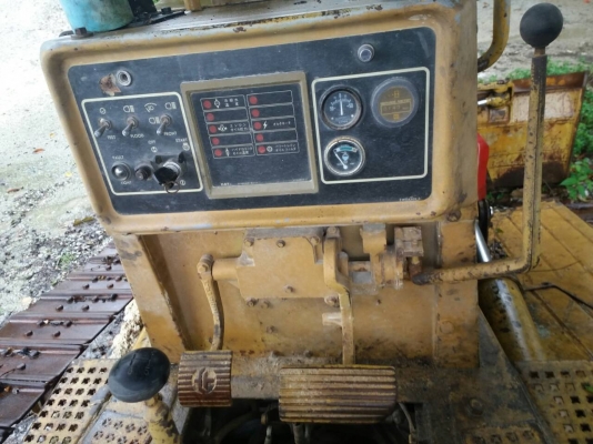 ขายรถแทรคเตอร์ CAT D4H ตีนตะขาบ ซีรีย์ 2 ไม่มีเอกสาร ราคา 550000