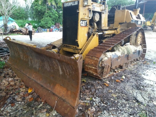 ขายรถแทรคเตอร์ CAT D4H ตีนตะขาบ ซีรีย์ 2 ไม่มีเอกสาร ราคา 550000