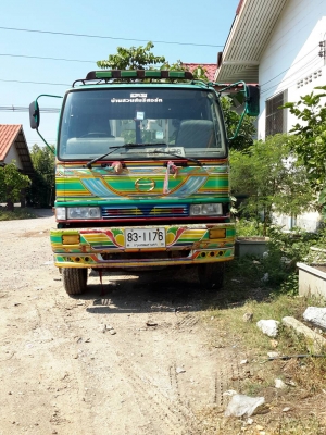 ขายรถบรรทุก 10ล้อ HINO  เพลาเดียว