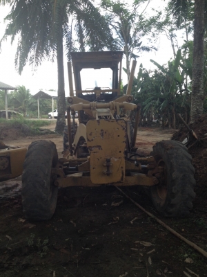 ขายรถเกรด CHAMPION 720A ซีรีย์ /// เอกสารเล่มทะเบียน ราคา 650000