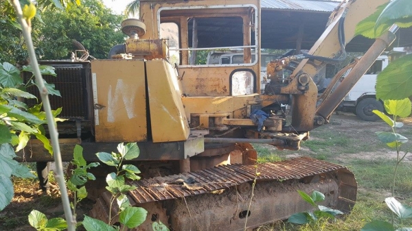 ขายรถตักแบ็คโฮ โคมัสสุ pc60-1 เครื่องเดิมติดใช้งานได้ เอวดี