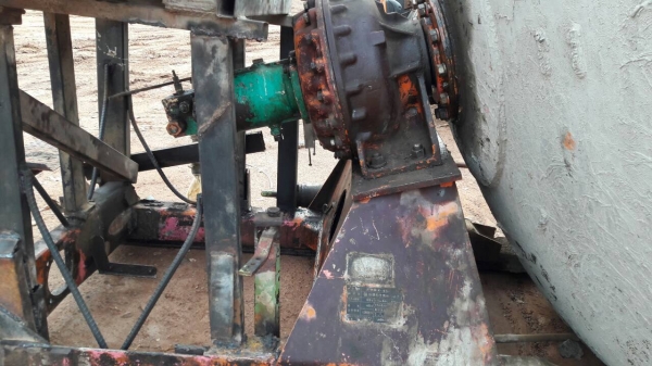 ขาย โม่ปูน 5 คิว โม่ตรง สภาพพร้อมใช้งาน อุปกรณ์ครบ ยกขึ้นใส่รถได้เลย ราคาคุยกันได้ครับ ขาย โม่ปูน 5 คิว โม่ตรง สภาพพร้อมใช้งาน อุปกรณ์ครบ ยกขึ้นใส่รถได้เลย ราคาคุยกันได้ครับ