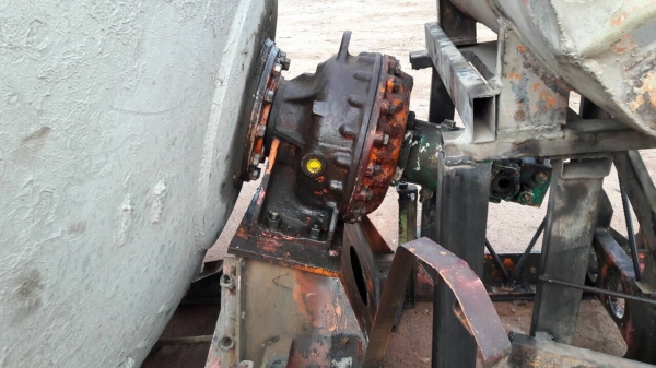 ขาย โม่ปูน 5 คิว โม่ตรง สภาพพร้อมใช้งาน อุปกรณ์ครบ ยกขึ้นใส่รถได้เลย ราคาคุยกันได้ครับ ขาย โม่ปูน 5 คิว โม่ตรง สภาพพร้อมใช้งาน อุปกรณ์ครบ ยกขึ้นใส่รถได้เลย ราคาคุยกันได้ครับ