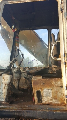 ขายรถขุดแบ็คโค โคมัสสุ pc200-5ไฟฟ้าตัด เครื่องเดิม บูมสวย เอวดี คอนโทรลยาว สภาพลงงานได้