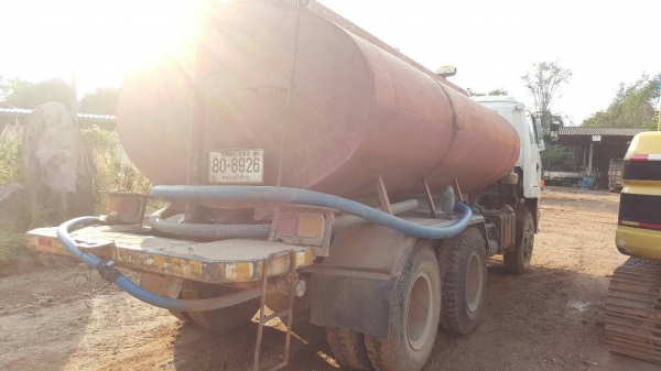 ขาย รถน้ำ 2 เพลา ISUZU เครื่อง 260 แรงม้า คัสซีสวยตลอดเส้น ปั้มน้ำ+อุปกรณ์มีครบ เบรคทิฟฟี่ รถใช้งานอยู่เป็นประจำ เอกสารเล่มทะเบียนครบ