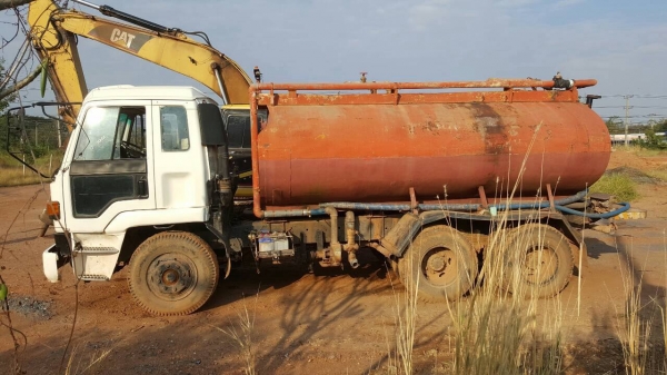 ขาย รถน้ำ 2 เพลา ISUZU เครื่อง 260 แรงม้า คัสซีสวยตลอดเส้น ปั้มน้ำ+อุปกรณ์มีครบ เบรคทิฟฟี่ รถใช้งานอยู่เป็นประจำ เอกสารเล่มทะเบียนครบ