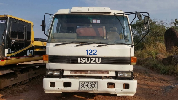 ขาย รถน้ำ 2 เพลา ISUZU เครื่อง 260 แรงม้า คัสซีสวยตลอดเส้น ปั้มน้ำ+อุปกรณ์มีครบ เบรคทิฟฟี่ รถใช้งานอยู่เป็นประจำ เอกสารเล่มทะเบียนครบ