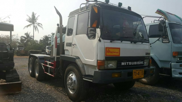 ขายรถบรรทุกหัวลาก MITSUBISHI 220 แรงม้า ราคา 650000