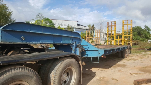 ขายรถบรรทุกหัวลาก MITSUBISHI 220 แรงม้า ราคา 650000