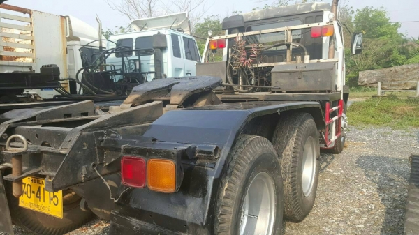 ขายรถบรรทุกหัวลาก MITSUBISHI 220 แรงม้า ราคา 650000