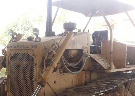 **385,000 บ.ต่อรอง/// แทร็กเตอร์ตีนตะขาบ CATERPILLAR D4E พร้อมใช้งาน เอกสารสัญญาซื้อขาย **ขาย CAT-D4E แทร็กเตอร์ตีนตะขาบ เกียร์ตัด สภาพพร้อมใช้ ไม่มีเล่ม CRAWLER TRACTOR CATERPILLAR (CAT) -D4E รถแทร็กเตอร์ตีนตะขาบ เครื่อง/เกียร์/ปั้ม เดิมๆ ครับเครื่องCAT: **385,000 บ.ต่อรอง/// แทร็กเตอร์ตีนตะขาบ CATERPILLAR D4E พร้อมใช้งาน เอกสารสัญญาซื้อขาย **ขาย CAT-D4E แทร็กเตอร์ตีนตะขาบ เกียร์ตัด สภาพพร้อมใช้ ไม่มีเล่ม CRAWLER TRACTOR CATERPILLAR (CAT) -D4E รถแทร็กเตอร์ตีนตะขาบ เครื่อง/เกียร์/ปั้ม เดิมๆ ครับเครื่องCAT: