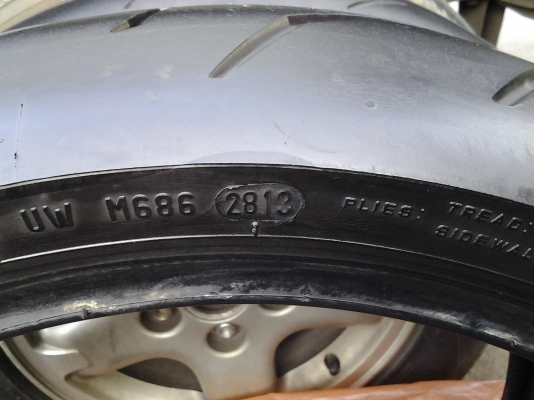 ขายยาง PIRELLI ROSSO II ตะเกียบหัก