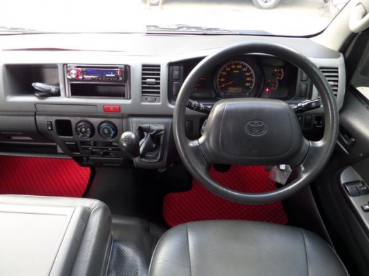 โทร 0922726669 ตันหยงรถตู้เบสฝั่งธน รถตู้พร้อมใช้งาน รถตู้ดีเซลล์ ปี 2010 เบาะ 3 แถว ราคา 759000 บาท