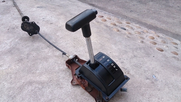 ขายคันเกียร์ออโต้ทรงตัวทีใส่รถคลาสสิค