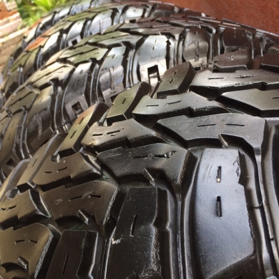 ยาง mud cooper 265/75/16 ปี 13 ยาง mud cooper 265/75/16 ปี 13