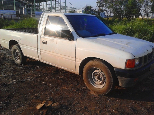 ขาย ISUZU  SPARK EX   ปี 1996  ไม่เวอร์  เครื่องดี เเชสซี  ช่วงล่างดี  สีได้  ไม่ผุ ยางยังดี ภายในไม่โทรม  พร้อมใช้ ภาษีไม่ขาด  เล่มพร้อม  0944241092