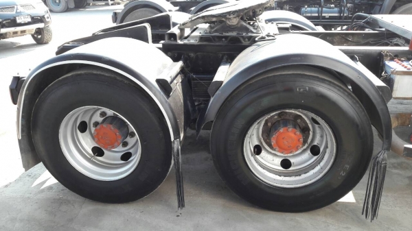 หัวลากHino320สองเพลา