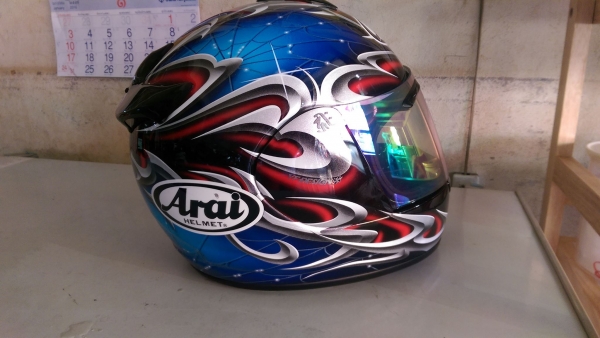 ขายคับหมวกกันน็อค Arai Vector size M 57-58CM made in Japan สีสวยๆนวมแน่นๆคับ ตำหนิมี2จุดตามรูปคับ ราคา 9500 บาท ส่งได้ทั่วไทยคับ สนใจติดต่อ 081-0578282 FACEBOOK ชาญณรงค์ ป๊อป ชัยอมฤต ไอดีไลน์ POPBIGBIKESAKON คับ สนใจรถสวย ถูก ดี ต้อง POP BIGBIKE SAKONNAKH